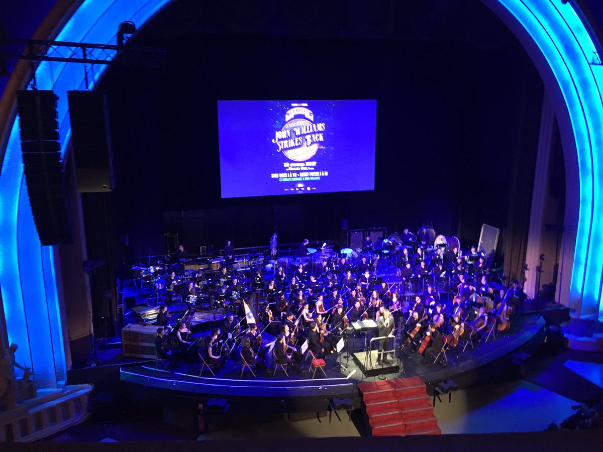 PlaceDuCinema's tweet photo. Au @LeGrandRex, on entend de beaux sons. Hommage à #JohnWillliams @OverlookEvents #StarWars #HarryPotter https://t.co/CAJbzZMIE1
