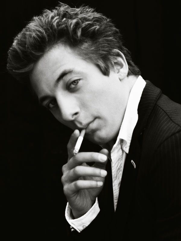 Happy happy birthday to the actual king, jeremy allen white  