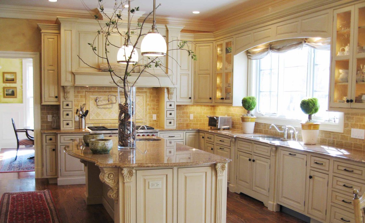 ModernSupplyCT's tweet photo. It’s nearly spring!  Time to brighten up your kitchen with a new SIGMA faucet and HUDSON VALLEY pendant lights! #lights #update #modern https://t.co/isRyfDU7Hu