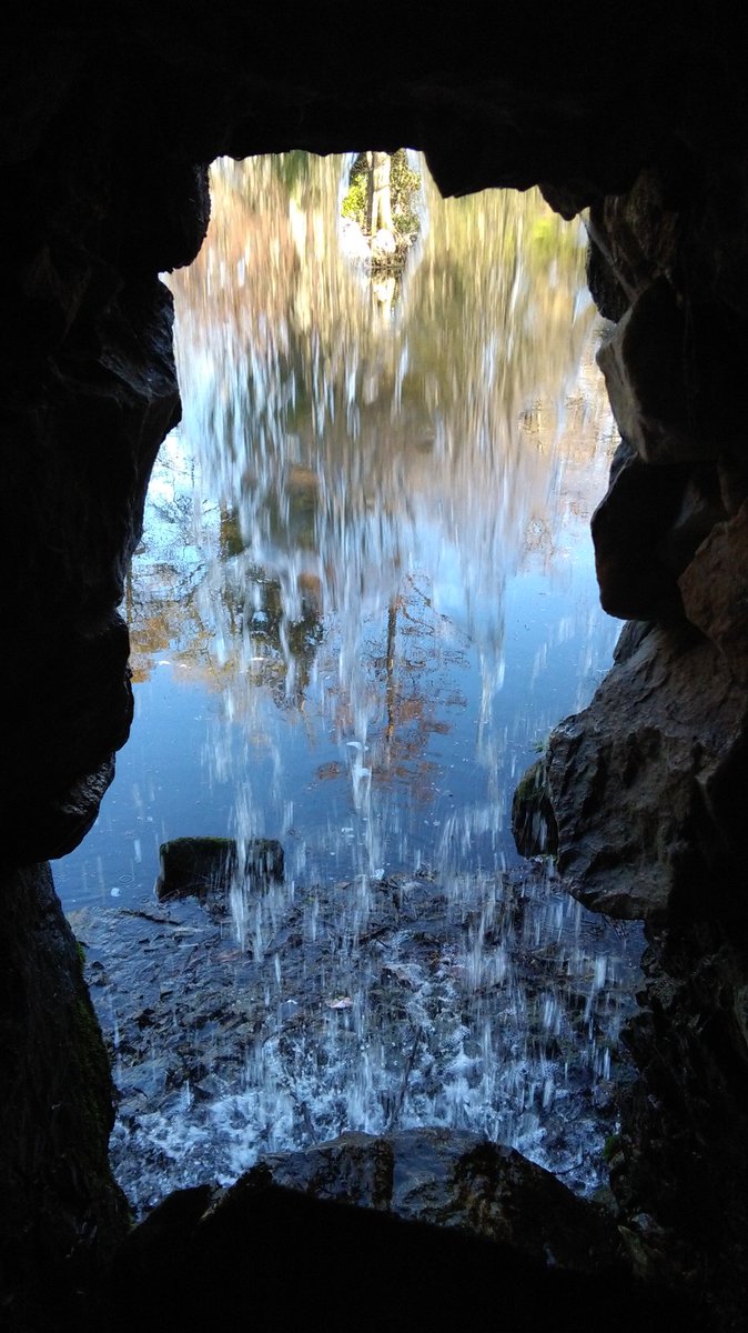 La petite balade qui fait du bien un samedi après-midi #JardinDesPlantes #Fontaine #Nantes #LVAN #Samedi #Soleil #Bonheur #VacancesDeFévrier