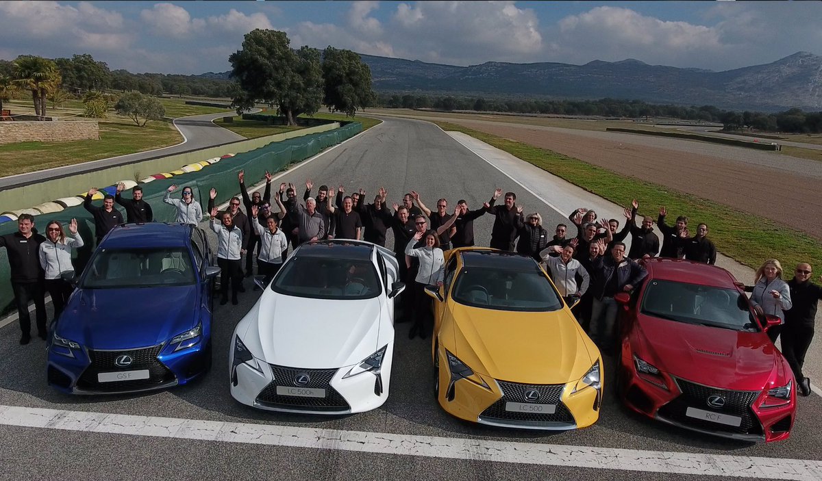 360JPR's tweet photo. Another great day by the Powertrain team at @LexusInt @Lexuseurope @ascarinet #circuit #experienceamazing #precisiondriving #driveevents https://t.co/kPVhDc2Fvl