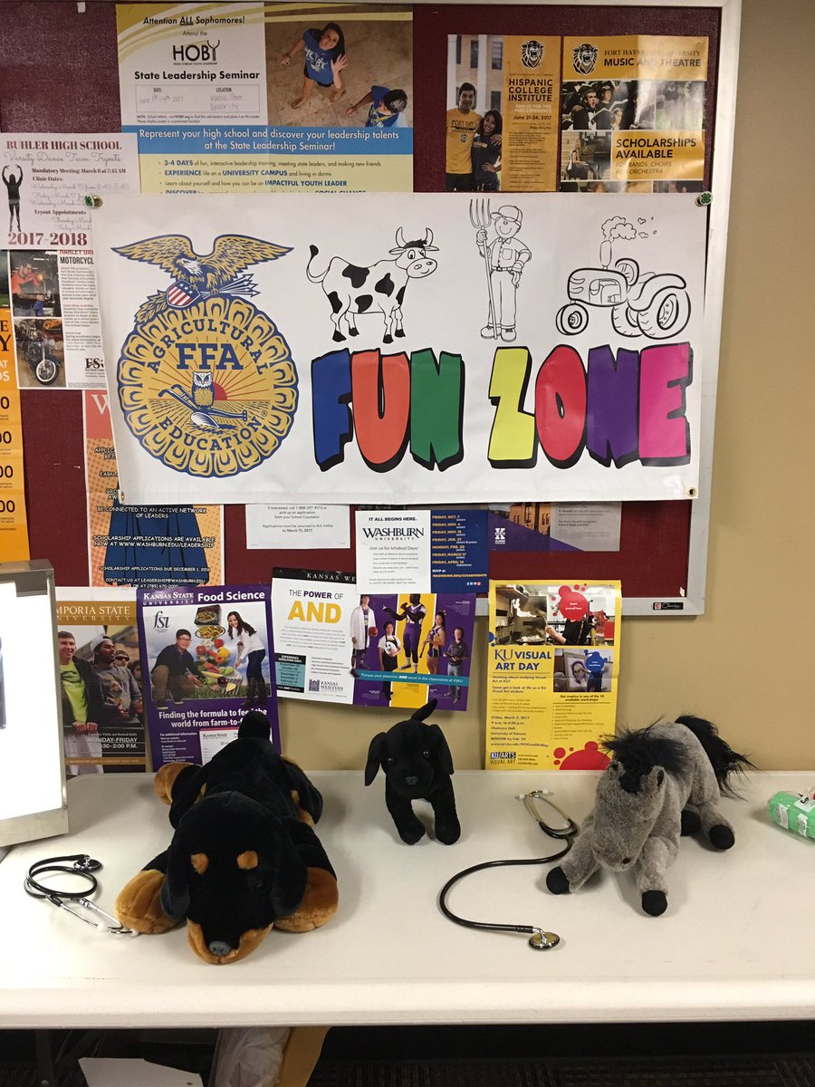 KSCattleDrive's tweet image. The FFA Fun Zone is here again this year. Pretend to be a vet with our X-ray machine and other gear. #KCD17