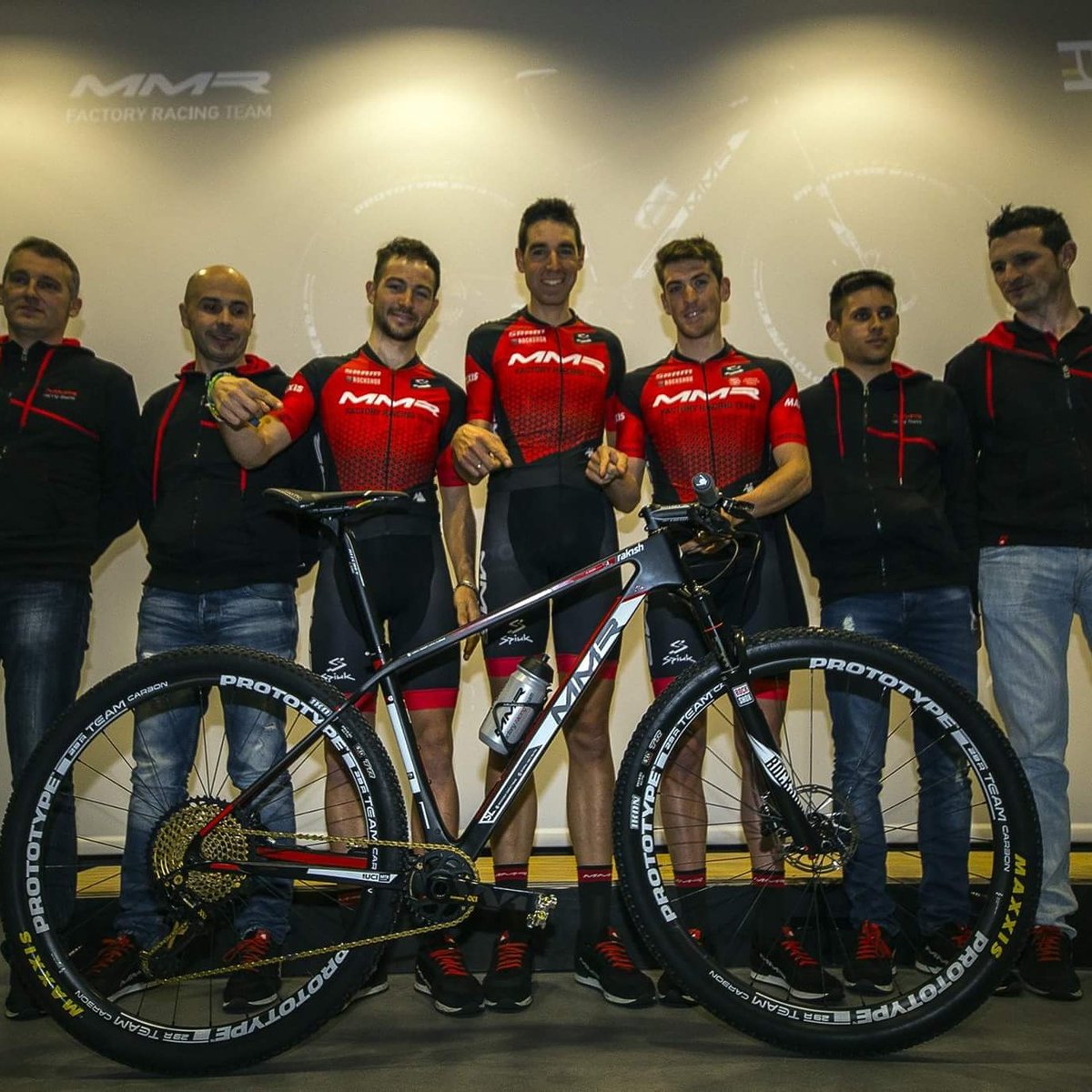 Gracias a todos los patrocinadores!!!
Thanks to all the sponsors !!!