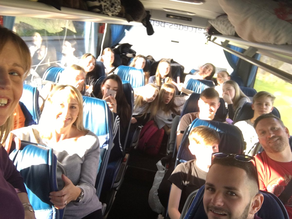 YBA_PE's tweet photo. @YsgolBrynAlyn all aboard! Italy here we come!!! #ybaski17 https://t.co/TsL6k1q5uM