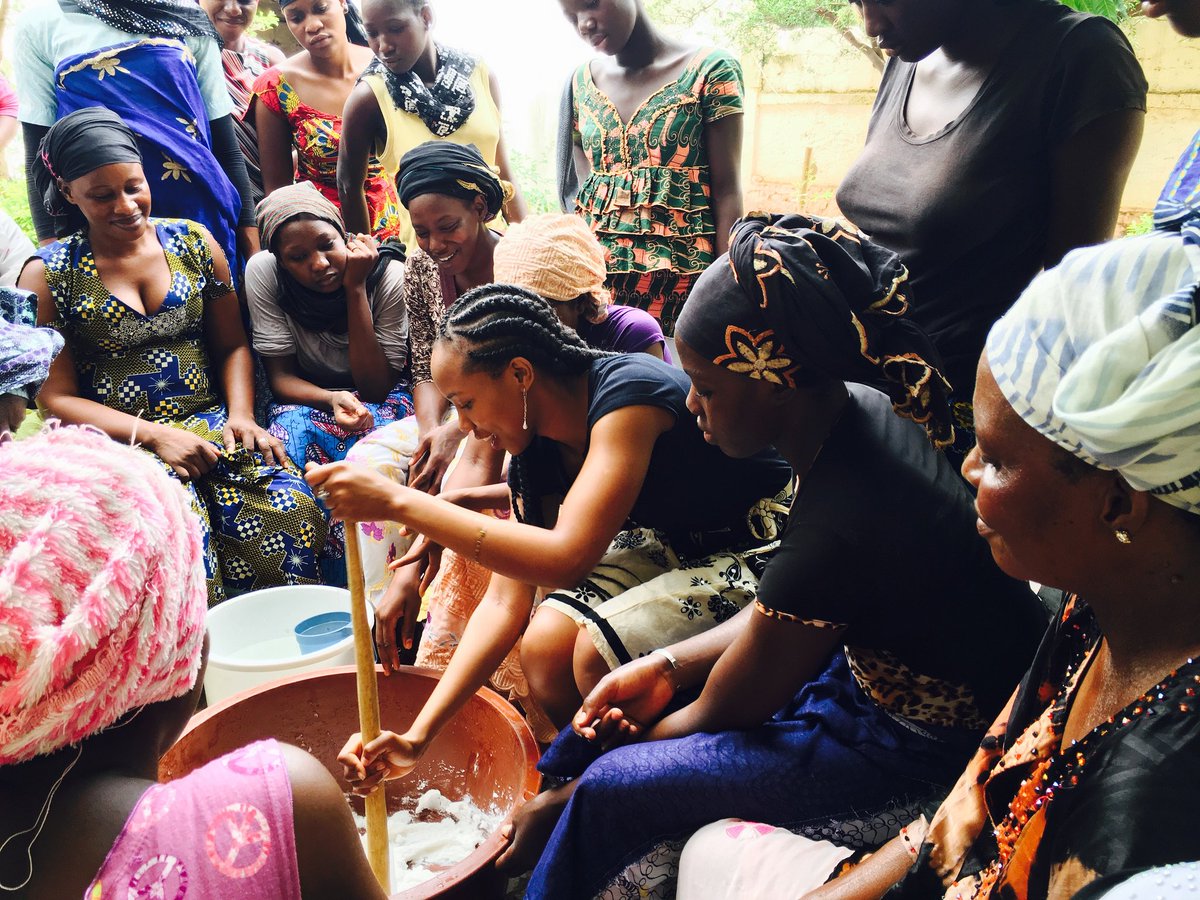 AdvocacyProject's tweet photo. #Countdown to #bestof2016, #5: #APPeaceFellow Rose helping #SiniSanuman women make #soap! Read more on Rose's #blog: https://t.co/Tk6Bkviqte https://t.co/AwXY3EEvpu