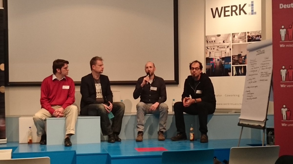 open_publishing's tweet photo. In welche Richtung wird sich das Format ePub entwickeln? #ebookcamp https://t.co/Un6NGAGONf