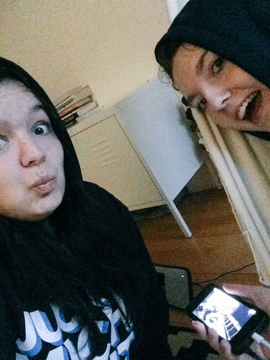 expectocoffee's tweet photo. Wir sind die #ubahnficker https://t.co/yFJh1kgb3J