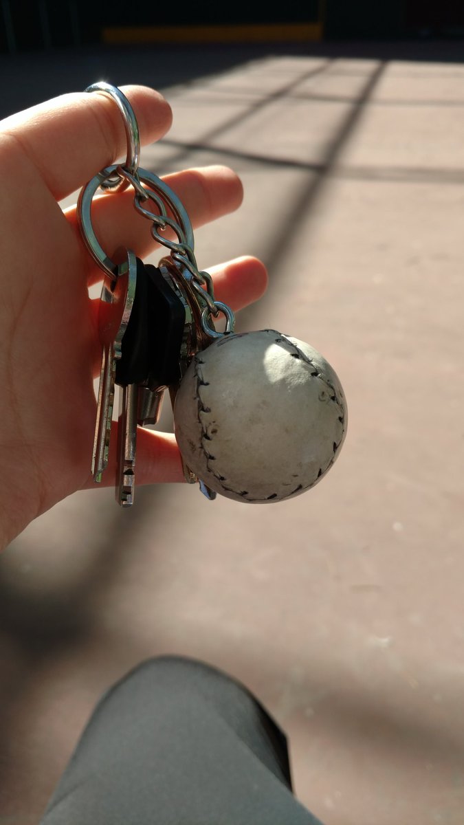 CaasLop's tweet image. #KeychainGoals