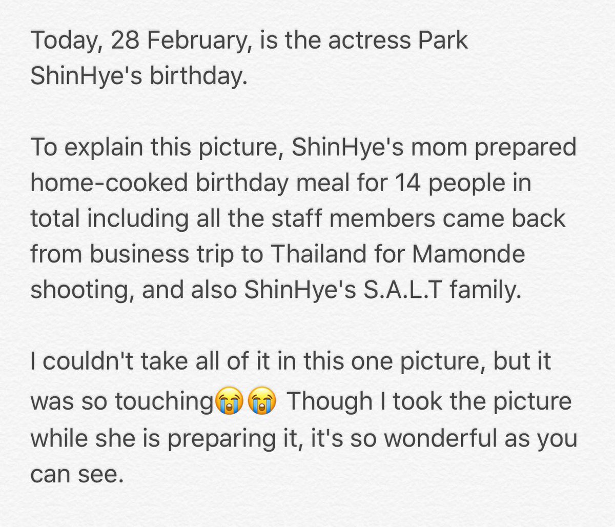 PSH_Translate's tweet photo. #ParkShinHye 
ShinHye's mother prepared home cooked meal for SH and other staff members and SALT family. 
(Cr:@seoheeyoung, #JennyHouse) https://t.co/eXa0tdbYBX