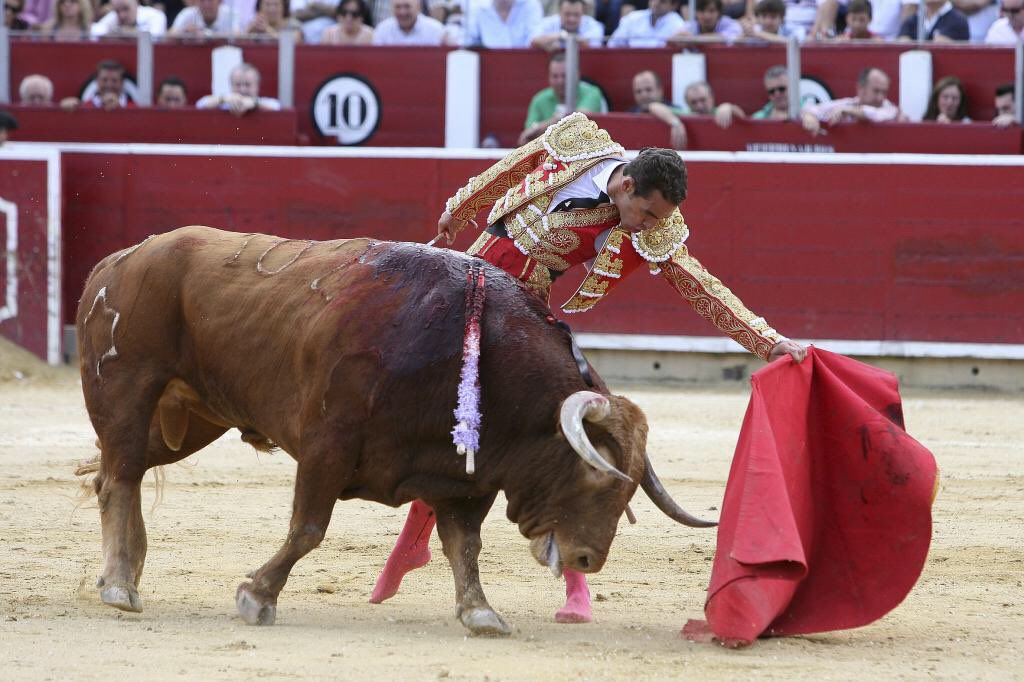 PPMoral's tweet photo. Recuerdos Albacete https://t.co/4Q6xSpnnKI