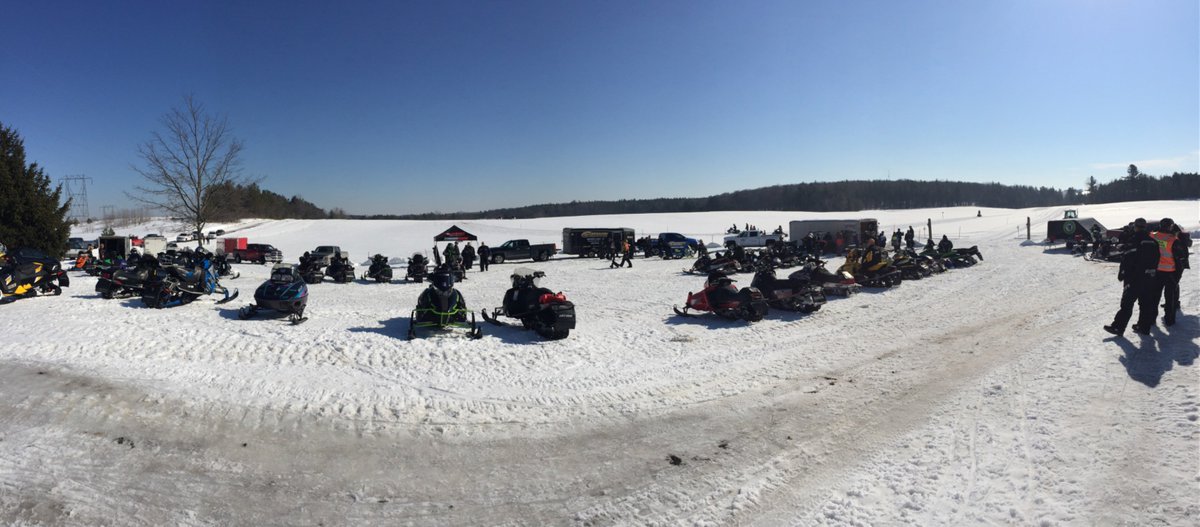 KX96's tweet photo. Come out and enjoy a BBQ and a day of snowmobiling at the Pontypool Clubhouse #BeautyDay #KX96FM https://t.co/790YsNEoZQ
