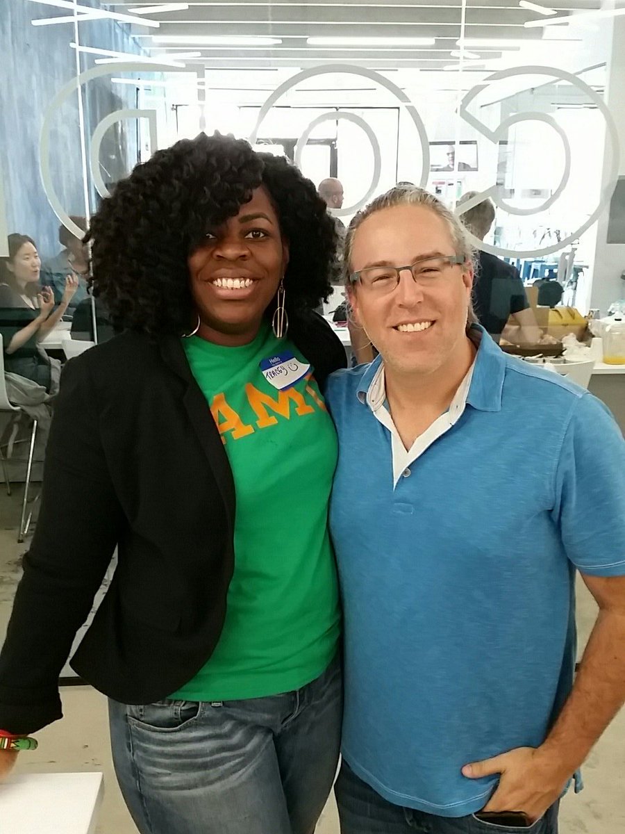 IxDA_Miami's tweet photo. Great reunions @WIADMiami @igomez https://t.co/qpakrBsXLt