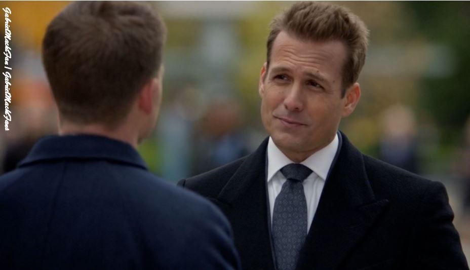 GabrielMachtFan's tweet photo. Love this smile on him! #SpecterSmile. @LizBouwer @Mischa_SuitsFan @GVamari @tmusings @PinkPout81 @MNarang2513 @sukanya_mani
#Suits 614 πππ https://t.co/iUPzWbzOcC