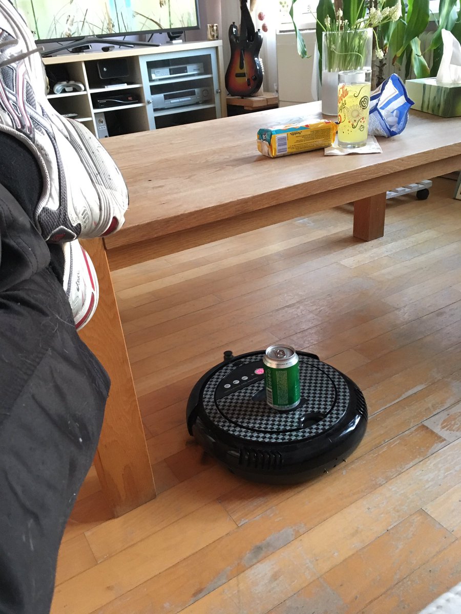 GertFokkema's tweet image. Bought a new battery pack for my #Robocleaner #Easylife #heineken