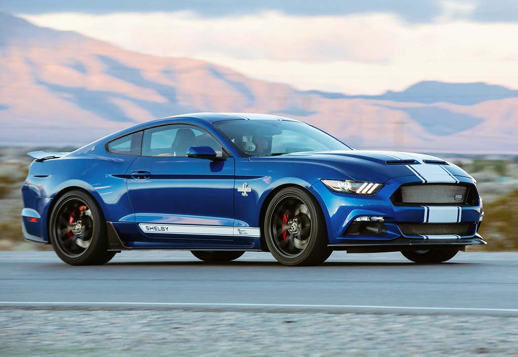SVT_Cobras's tweet photo. #SideshotSaturday | Beautiful rolling shot of the 2017 #Shelby Super Snake...
#Mustang | #Ford | #SVT_Cobra https://t.co/VhaBXHm1J8