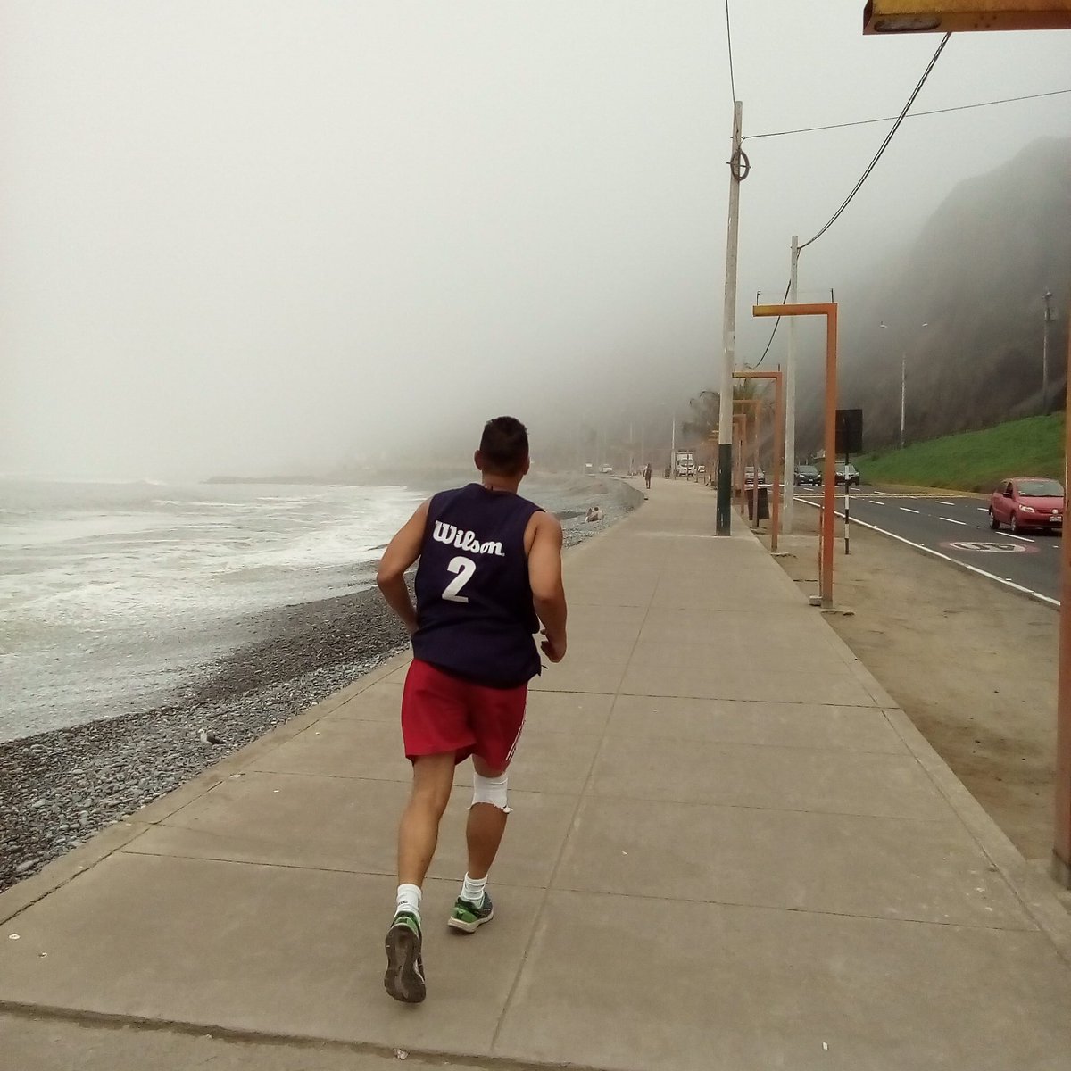 vladimirbus's tweet photo. Día de #trote #running #run #training #train #beach #paz #serenity #CarpeDiem #Lima #miraflores #18feb17 #bestmoments https://t.co/D76YTOGfgm