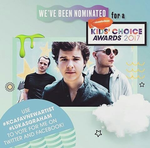 Jgcandys's tweet photo. RT NOW!!! #KCA #KCAFavNewArtist @LukasGraham @melmayer16 @LoveStick_ @WhiteOakFarm19 @TheRustyTbones @lukasgraham_can @LukasGrahamSup https://t.co/LfKHUw71LH