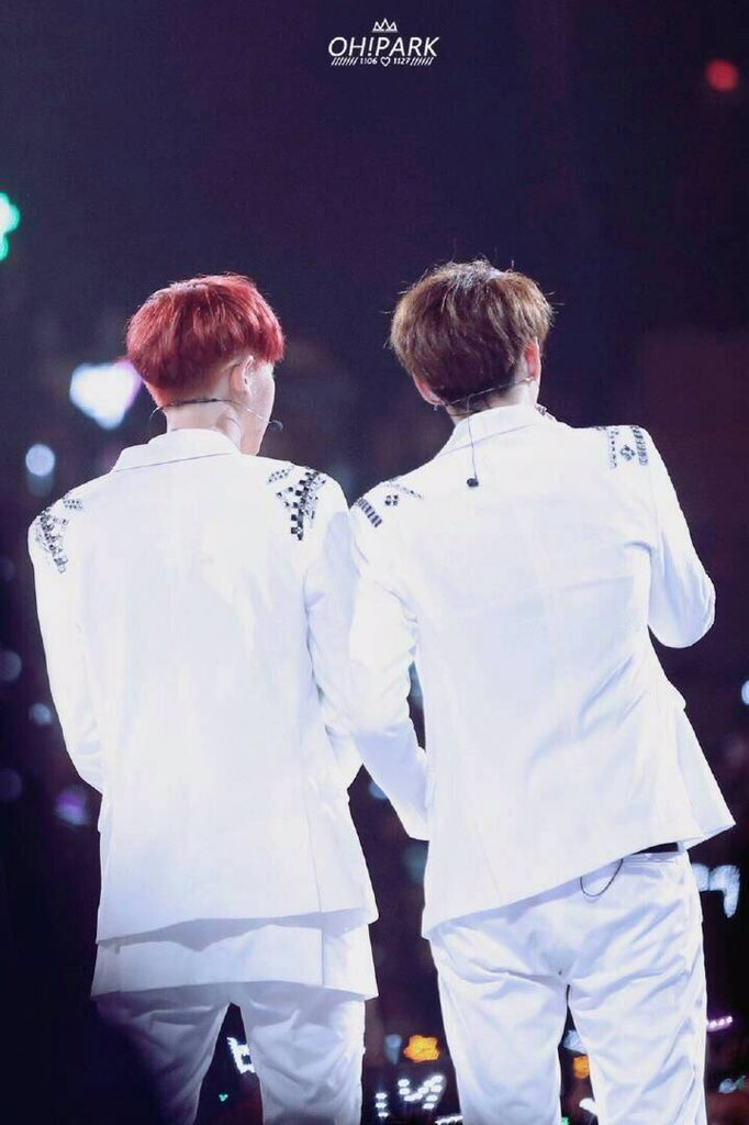 Chanyeol_Cherri's tweet photo. กาแล็กซี=อาณาจักรของดาว ดาวอยู่ในกาแล็กซี น้องอยากเป็นดาวที่สว่าง คงอยากให้พี่เห็นละมั้ง น้องยอลถ่อมตัวเสมอเหมือนพี่คริสเลย รัก♥️ #KrisYeol https://t.co/FYzMIqg1Ig