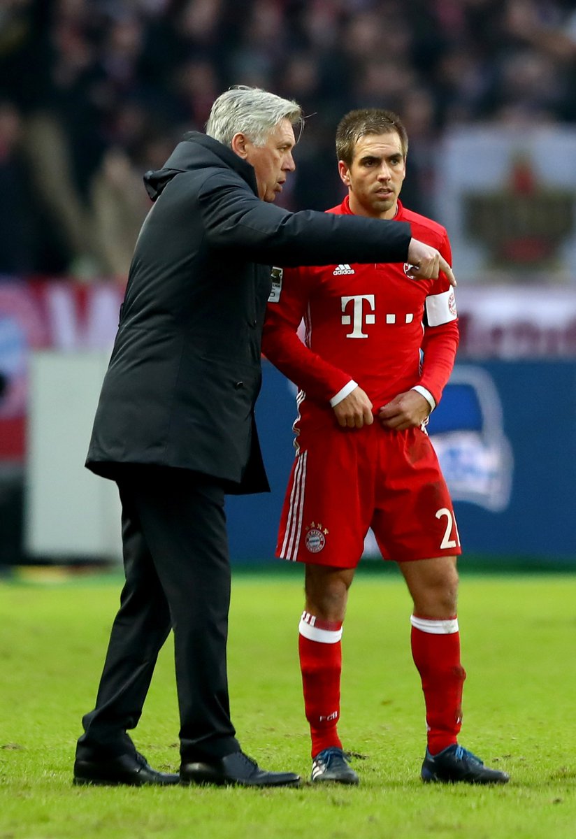 .@MrAncelotti über #BSCFCB: "Am Ende ist es ein faires Ergebnis." https://t.co/JHVSlWh4QP