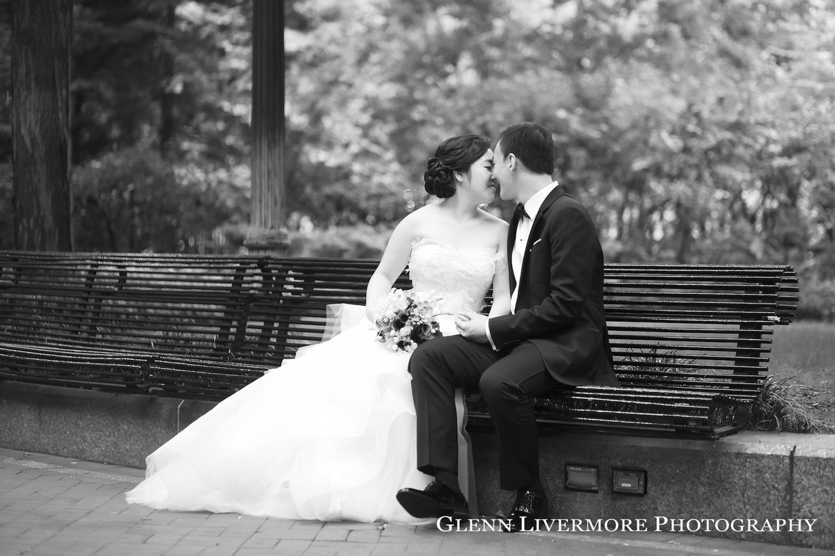 AprilLivermore's tweet photo. #photooftheday because I just love intimate #FirstLook moments with our couples. So sweet! #bostonweddingphotos https://t.co/93ODln5VI8