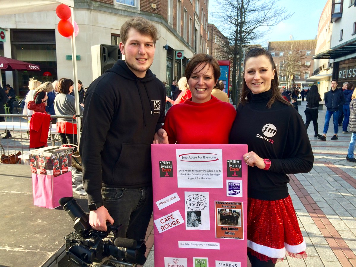 #teamworkmakesthedreamswork <a href="/SAFEservices/">Marathon Group</a> <a href="/JM_DanceFit/">Johanna Morgan</a> #kylebakerphotography #rise4safe <a href="/ExeterRising/">1BillionRisingExeter</a> @Exeter_Hour #OneBillionRising #exeter