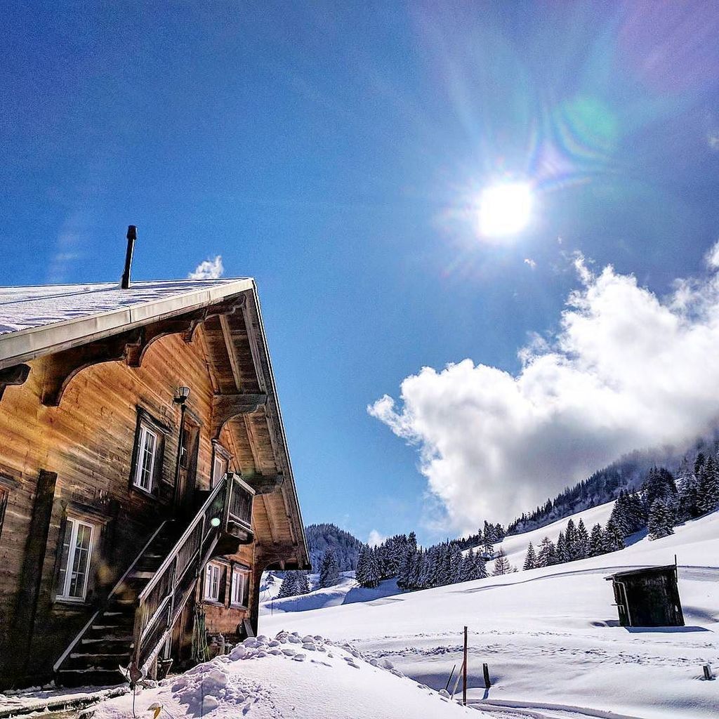 michael_backes's tweet image. Swiss winter wonderland.

#switzerland #inlovewithswitzerland #winterwonderland #swisswinter #instaswiss #pfäfers #…