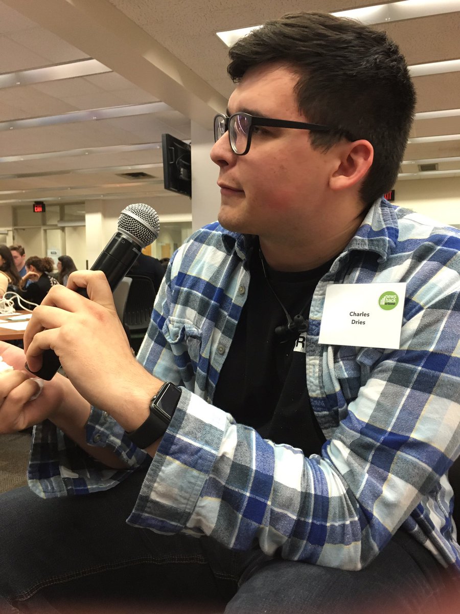 Jojo_Huck's tweet image. The @statepress executive editor @symmaki and digital innovator @chucklet_milk sharing our #sensorjournalism idea at #NewsHackAZ in Tucson!