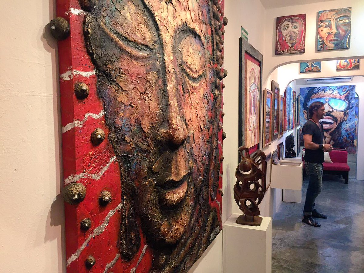 gastoncharo's tweet photo. Supporting more than 30 local artists. Fine and contemporary #artgallery
5th avenue, between 6&amp;8
Dentro de #jardindemarieta #PlayaDelCarmen https://t.co/MDPKUaNgdy