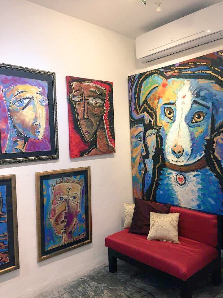 gastoncharo's tweet photo. Supporting more than 30 local artists. Fine and contemporary #artgallery
5th avenue, between 6&amp;8
Dentro de #jardindemarieta #PlayaDelCarmen https://t.co/MDPKUaNgdy