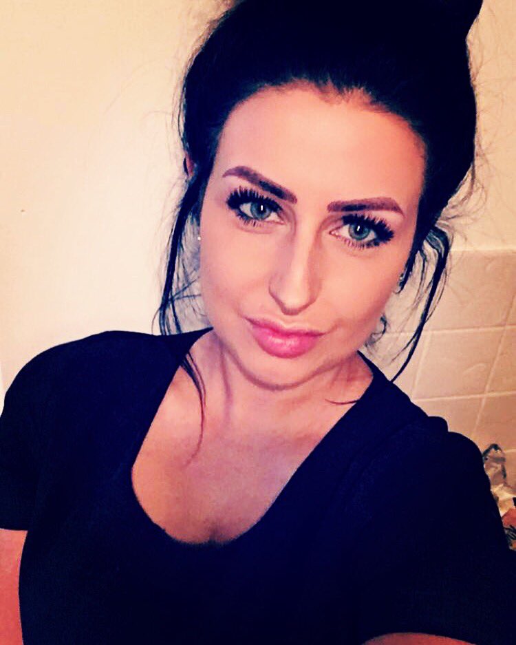 danielle89b's tweet image. No more eyebrow pencil 🙌😍 #microblading #newbrows