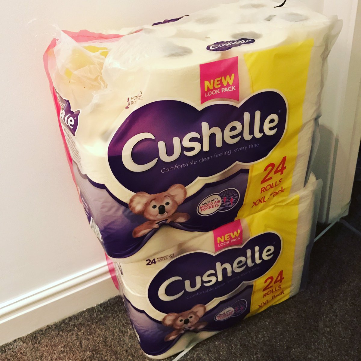 jemx88's tweet image. Accidentally got cream toilet roll instead of white (the actual horror). But it's ok, we only got 48 rolls. #ffs #cushelle #wrongcolour