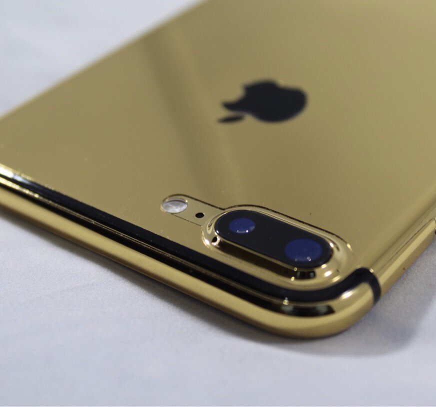 Little sneak peak of what just got done cooking here at iCustoms 🏆 📱