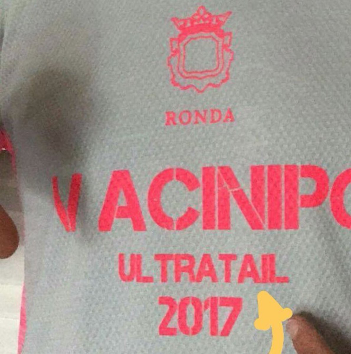 FuNn's tweet photo. De los creadores de AciPINO llega la camiseta de "regalo" pagada ultraTAIL ... 👏🏻👏🏻@pdmronda @mjsanchezgarcia @AytoRonda @LigaUltrafondo https://t.co/Rb755HL2zU