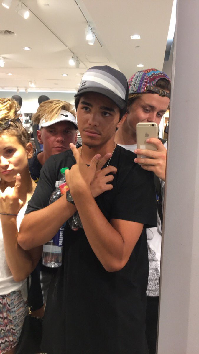 yaboyrustyn's tweet photo. Happy birthday beach bum ❤️🌴🌊 @blenkinsop_adam @blenkinsop_adam @blenkinsop_adam @blenkinsop_adam @blenkinsop_adam @blenkinsop_adam https://t.co/N5oQ41meBO