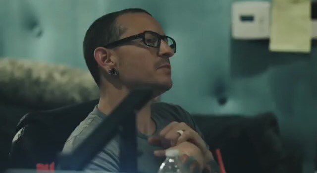 LinkinParkBe's tweet image. Video 2 of 8 is up - Check  LinkinPark.com #LP2017