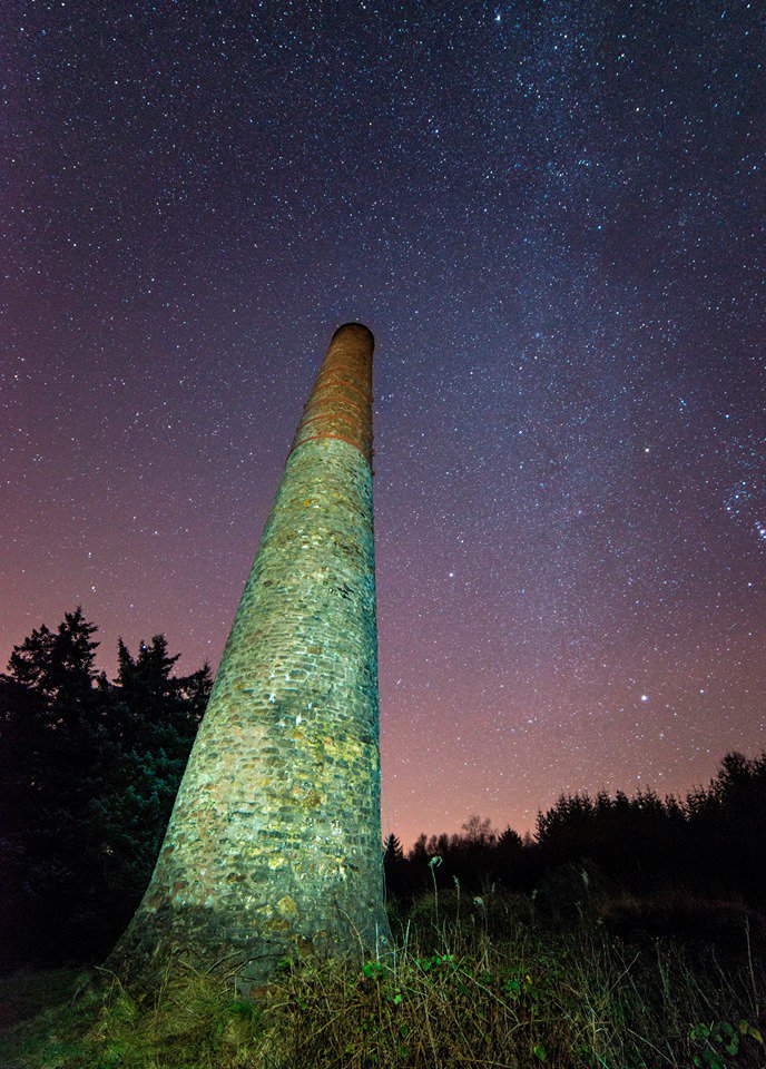 ForestryEngland's tweet photo. Take a photo of a moonlit night with the help of our top tips and enter our #ForestStar photo comp: https://t.co/opsx8bQemj π·: @jimcossey https://t.co/xhgbP68CJl