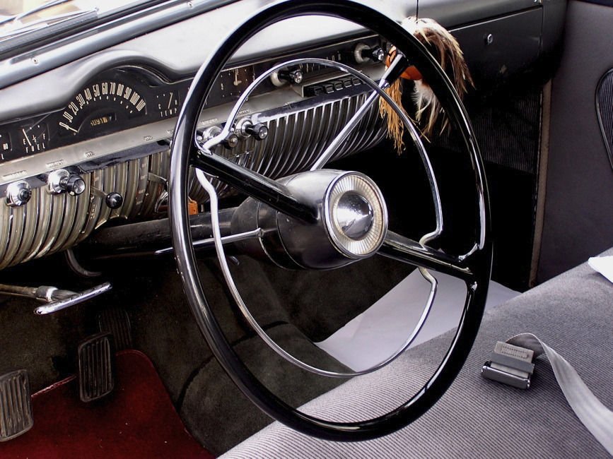 Mercomatic's tweet photo. 1951 #Mercury #SportSedan; although the #Mercomatic transmission debuted in 1951, this car has the manual setup with #Touchomatic overdrive https://t.co/fyjEyKYWqy