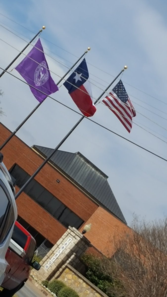 LaraMccombie's tweet photo. Gorgeous day visiting authors! @tarletonstate @KendallHuntHE https://t.co/KC4IduRkit