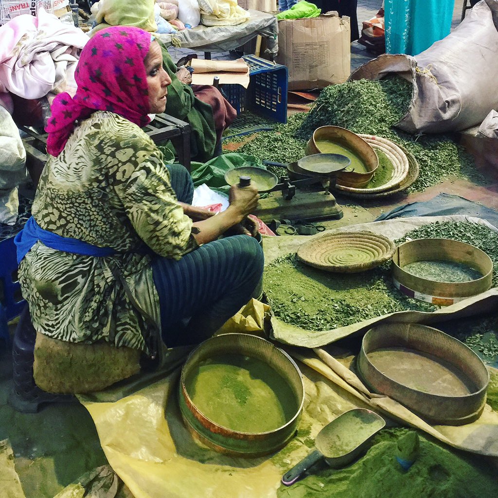 Carmina_Baker's tweet photo. T E X T U R A S #marrakech2016 https://t.co/pw5E2QTpQm