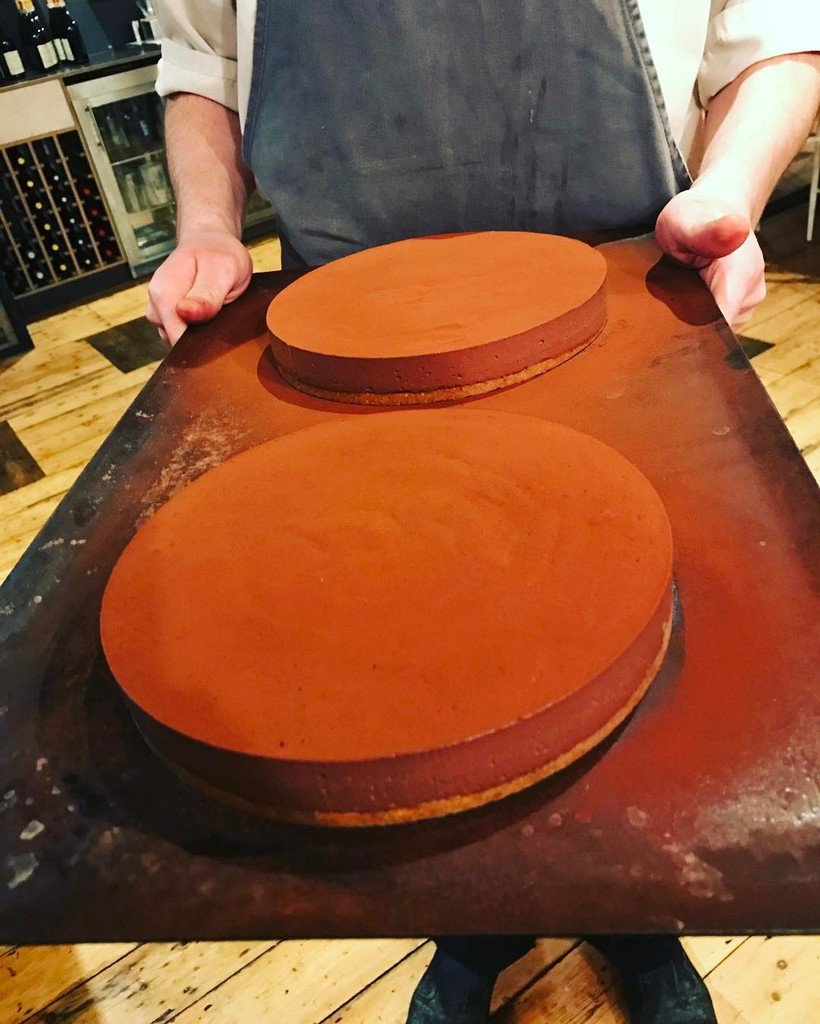 Adambyatt's tweet image. Chocolate and amaretti tart for tonight's wine dinner #piedmont #trinity #itsepic ift.tt/2lgq358