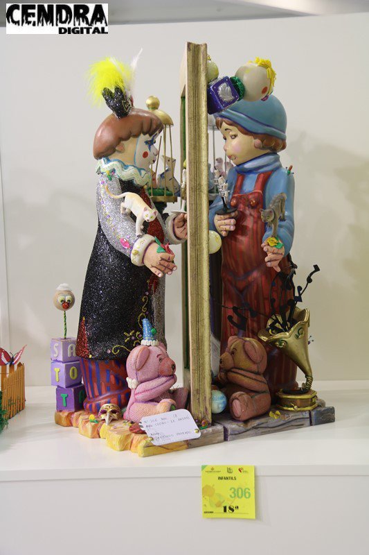 FallaCedro's tweet image. Enamorats del xiquet que vol ser un arlequí.Gran treball de Santiago Párrafo
#Vota306 #ExpoNinot17 #NinotInfantil #FallaCedro #CedroMola