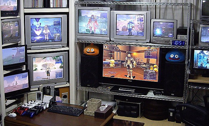 Xaniatube's tweet photo. Insolite : un Japonais fait aménager sa maison sur mesure pour sa collection de jeux vidéo https://t.co/ce9Zr5vRqK https://t.co/OlGn4ECe7s