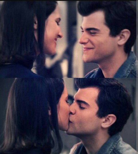 itslgtini's tweet photo. RT si te gustaban FAV si no: Diego y Francesca 
#RecordandoCielosDeMilColores https://t.co/aWIt9q4EhO