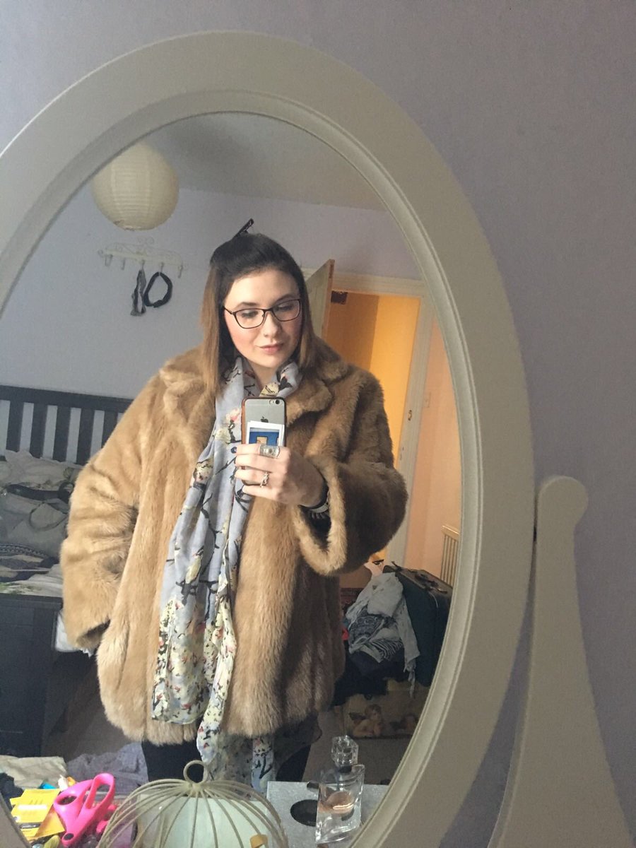 Lunarfishy's tweet photo. 🐻🐻🐻🐻 cosey as a bear... #cosey #bear #fashion #cute https://t.co/mg9T9xEgrE