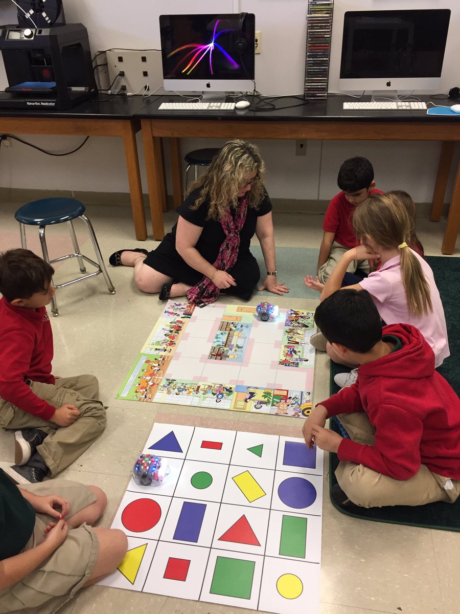 TanyaSLynch's tweet photo. Watching @swladis work with her incredible students on Blue-Bot Coding! Awesome! https://t.co/tHbXscdzbE