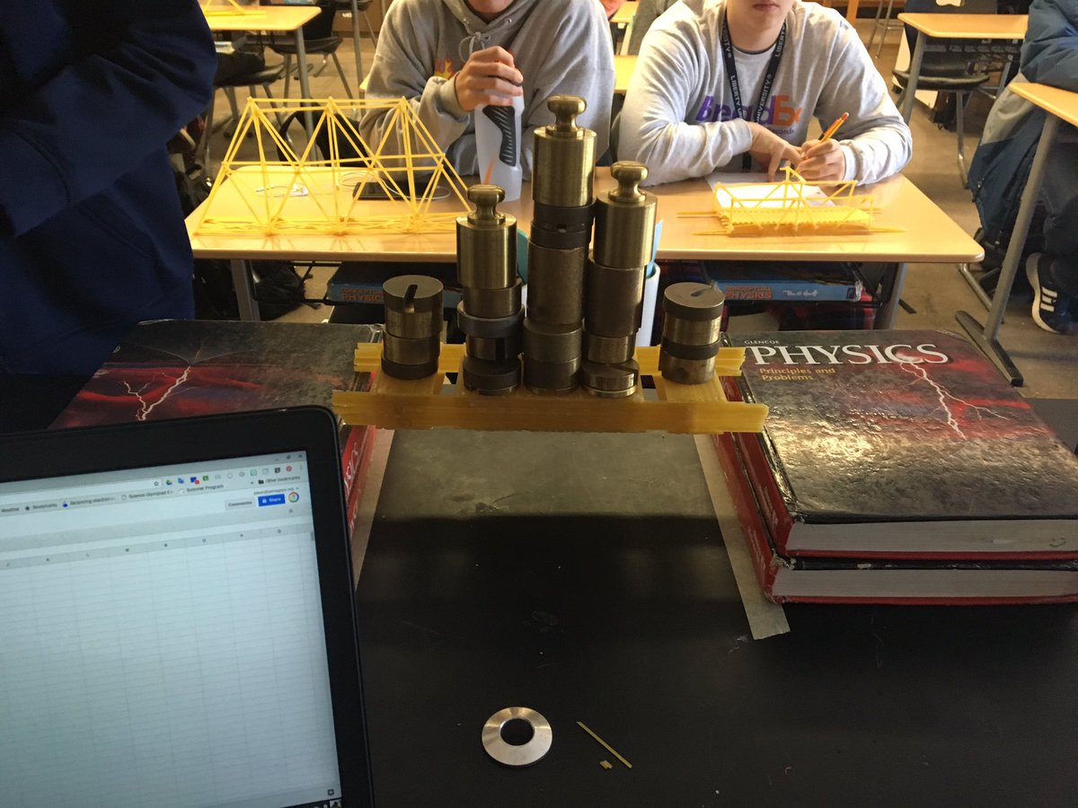 MrJOlsen's tweet photo. Some highlights from the first day of pasta bridges. #PNphysics3 https://t.co/cEIrUenrd9
