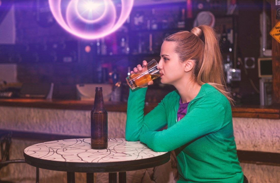 allovermedia's tweet photo. Here are 3 ways #BarAdvertising can effectively reach millennials when they're out at their favorite watering holes https://t.co/aHctGPdOMT https://t.co/YPfIDqh33b