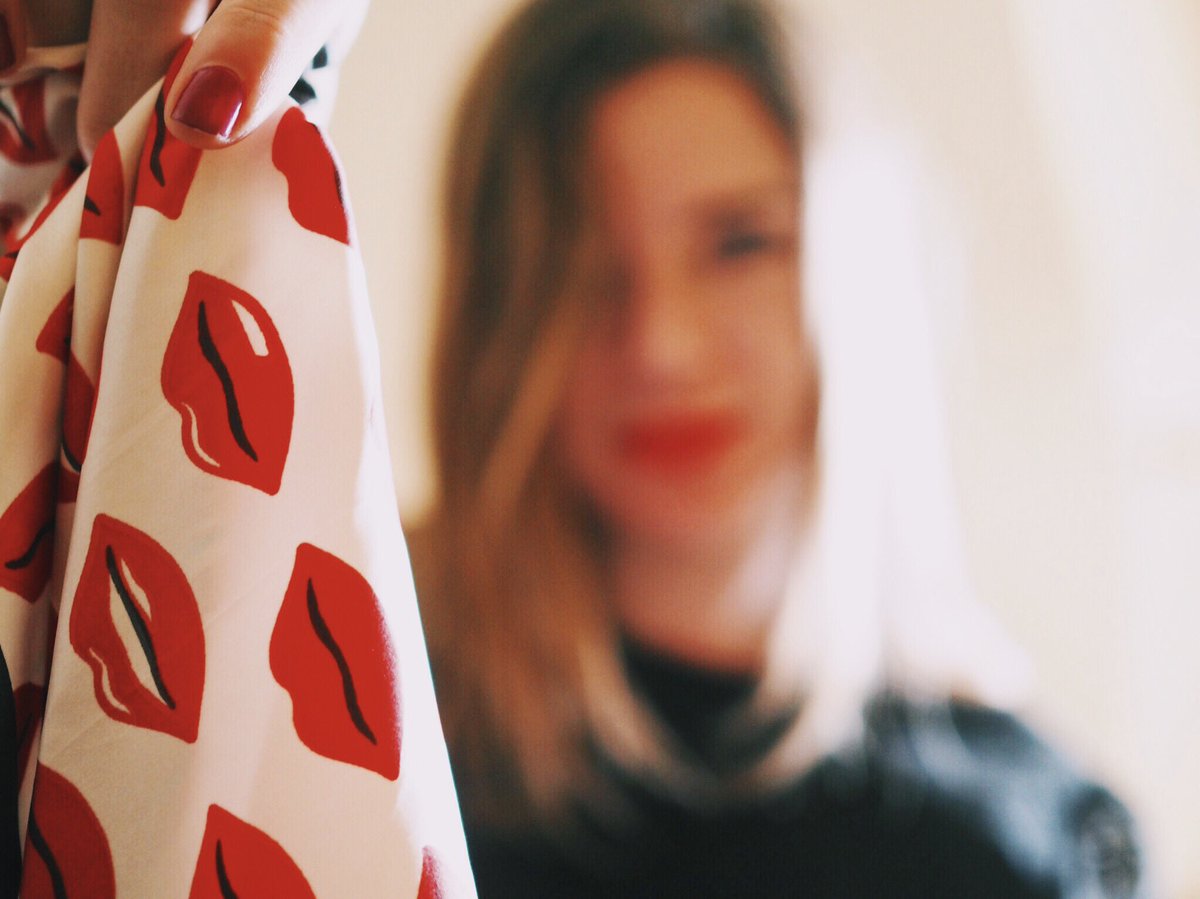 MaryneGuillon's tweet photo. Mon article pour la St Valentin est en ligne sur https://t.co/EogkbQKu24 💌 #valentinesday #valentinesdayoutfit #fashion https://t.co/F7MLNJuamw