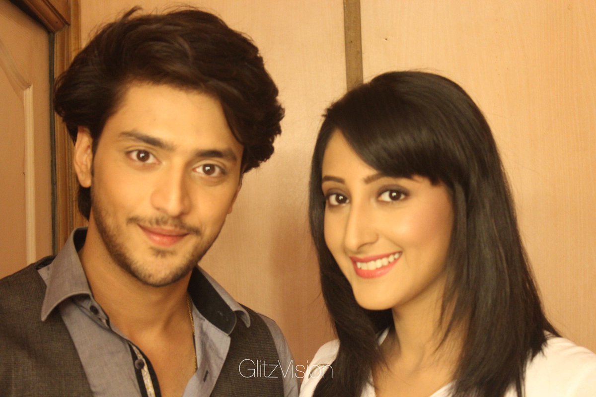 GlitzVision_USA's tweet image. Shot a special segment with Shivya Pathania &amp;amp; Kinshuk Vaidya . Watch out for it , should be up soon :) 😉