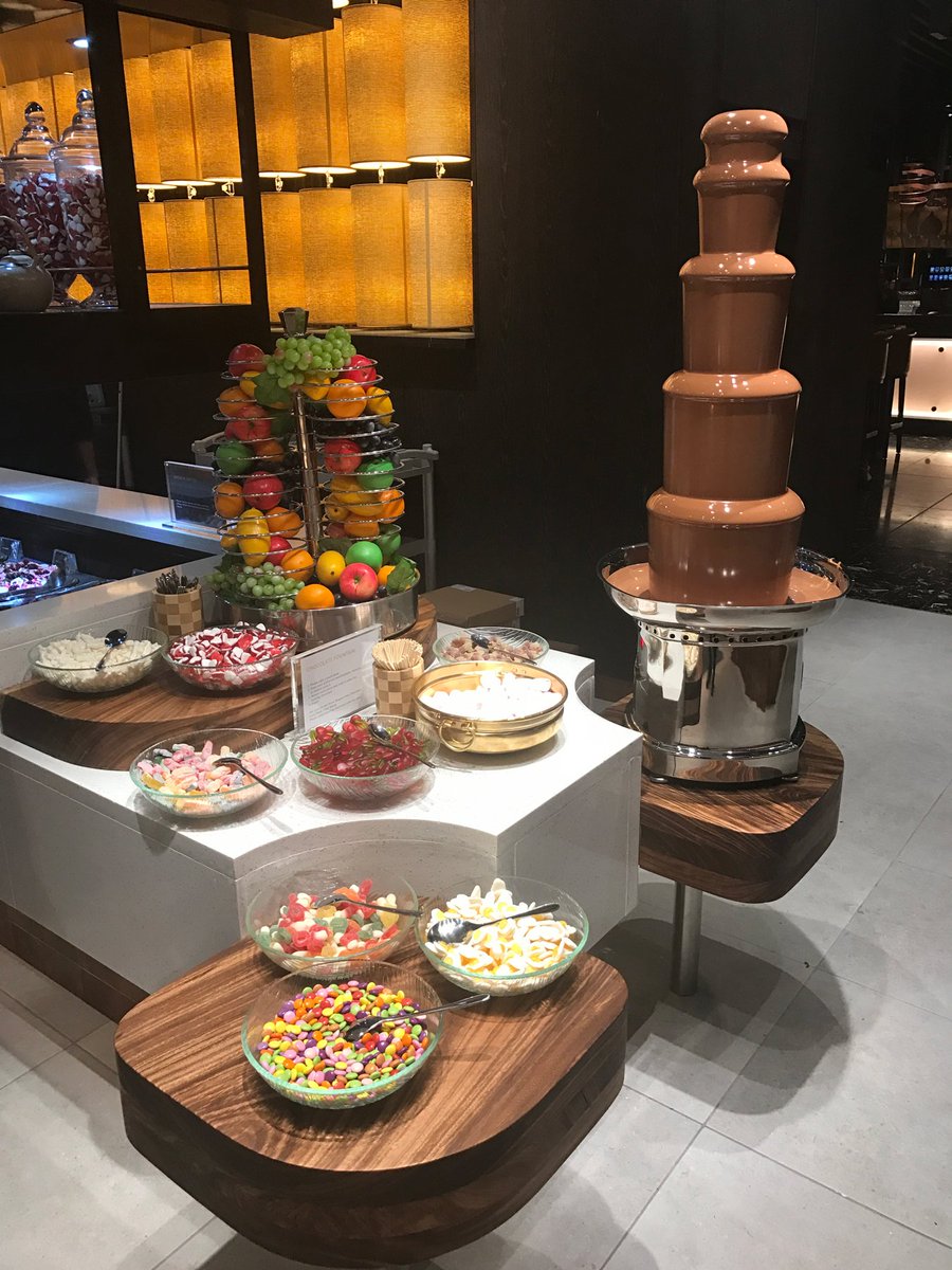 COSMOSoton's tweet image. Have you tried our famous chocolate fountain yet? It&apos;s perfect for #ValentinesDay. Go on, you know you want to! #COSMOsoton